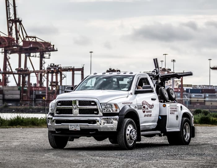 Busters rapid recovery wrecker unit in Vancouver